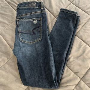 🛍 American Eagle High Rise AEO X Distressed Jeggings (A13)